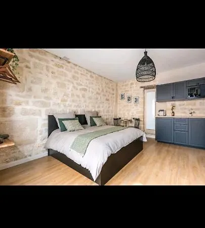 Imhost - Amazing Architect Pere Lachaise Apartmán